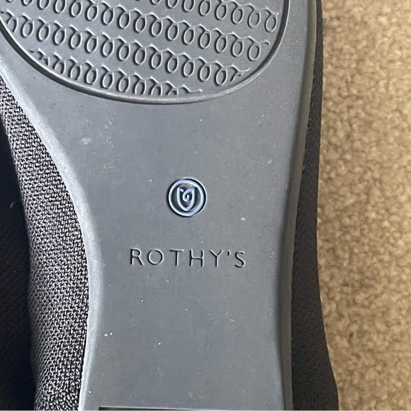 Rothy’s Black Pointed Toe Flats Slip On Shoes Size 10 (Fits like  9.5) - Picture 8 of 8